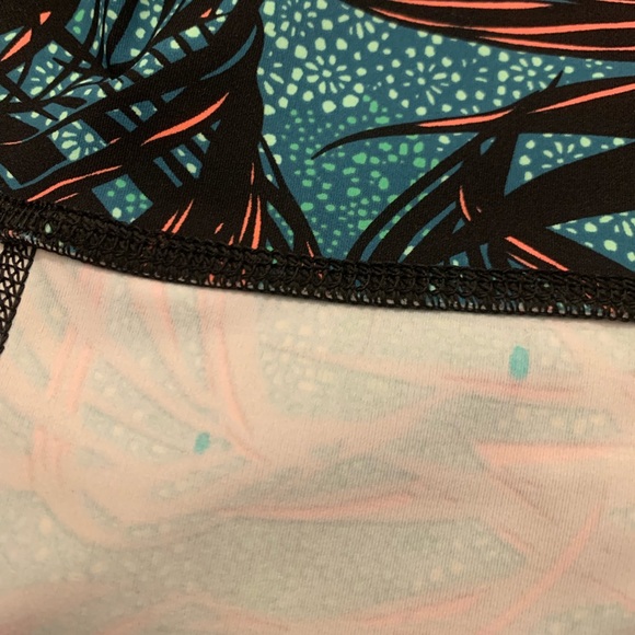 Lululemon Luxtreme Wunder Under HR Size 4 - Picture 8 of 10